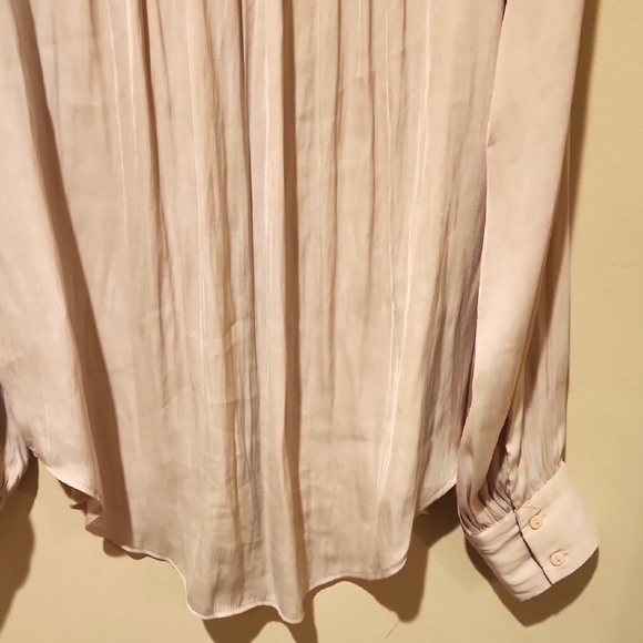 Elie Tahari Pale Beige Long-Sleeve Button-Down Blouse - Picture 5 of 6